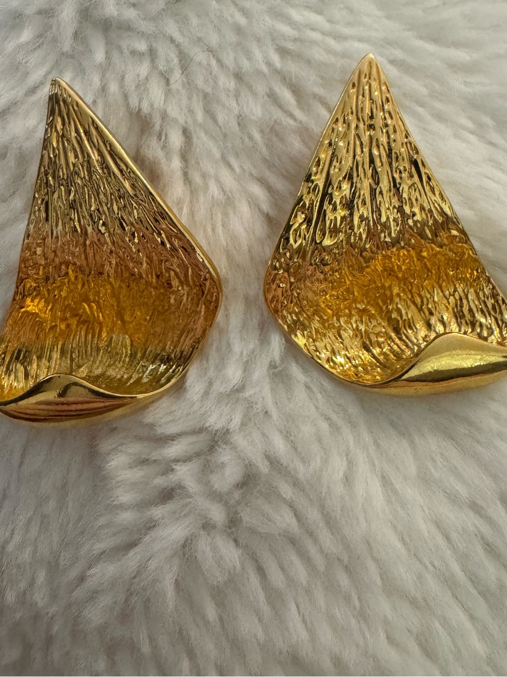 Vintage Avon textured bark earrings from 1992- Elegant Women’s Jewelry